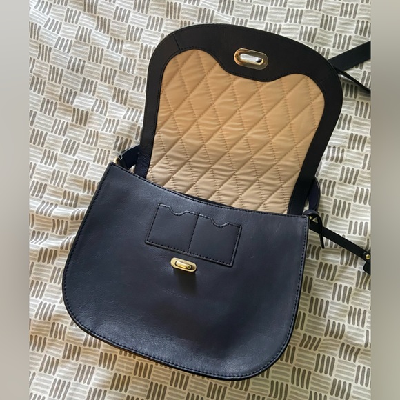 Lo & Sons Leather Crossbody Bag - Picture 11 of 11